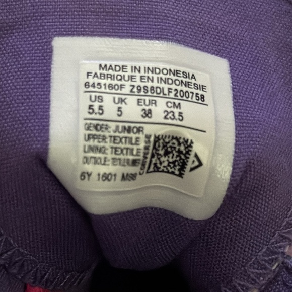 Converse Chuck Taylor All Star Back Zip Lucky Stone Sneakers - Picture 7 of 7